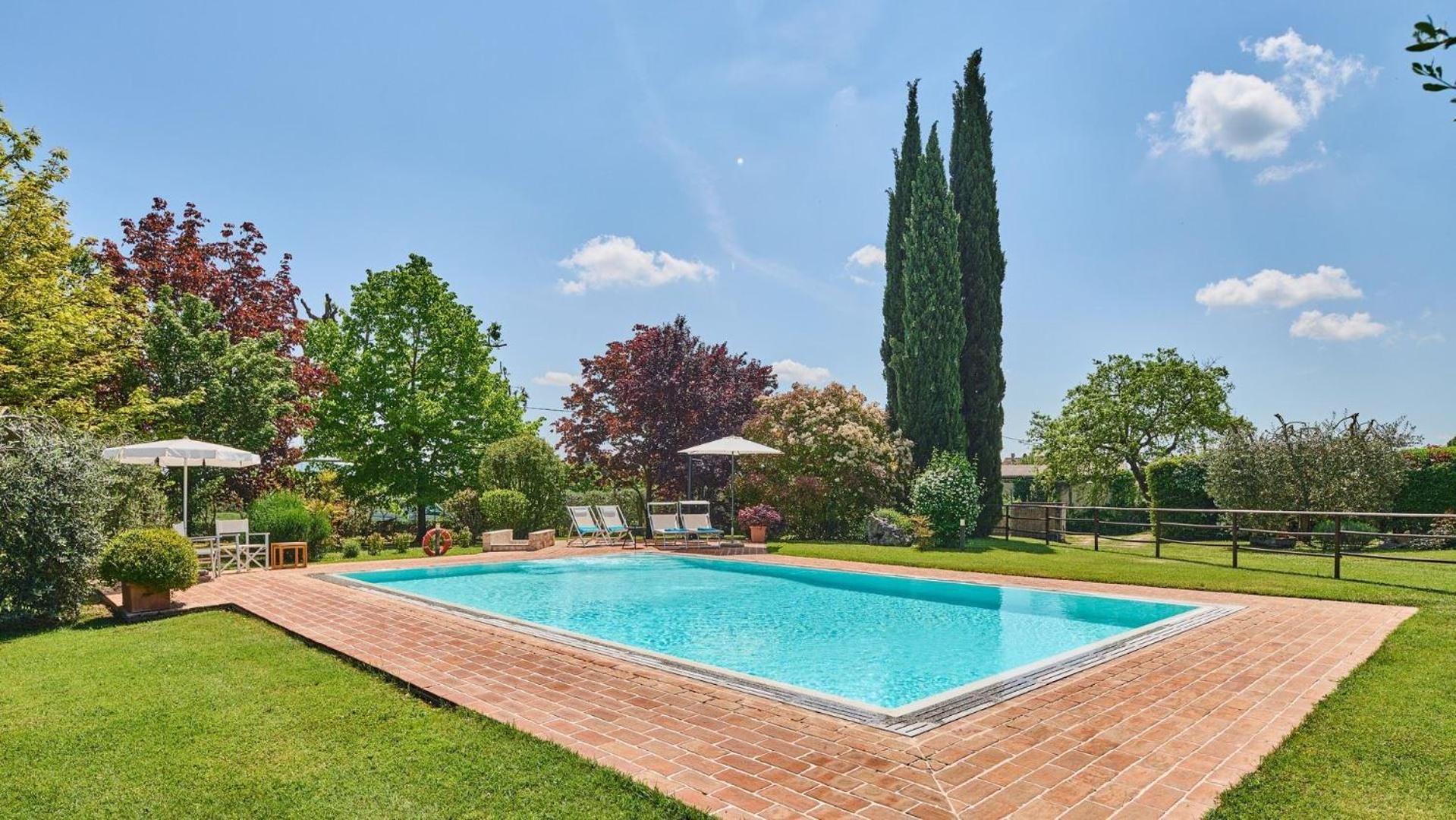 La Capannina Villa Le Grazie  Exteriör bild